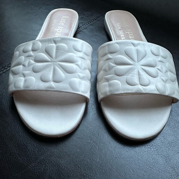 Kate Spade White Floral Slides - Picture 3 of 7